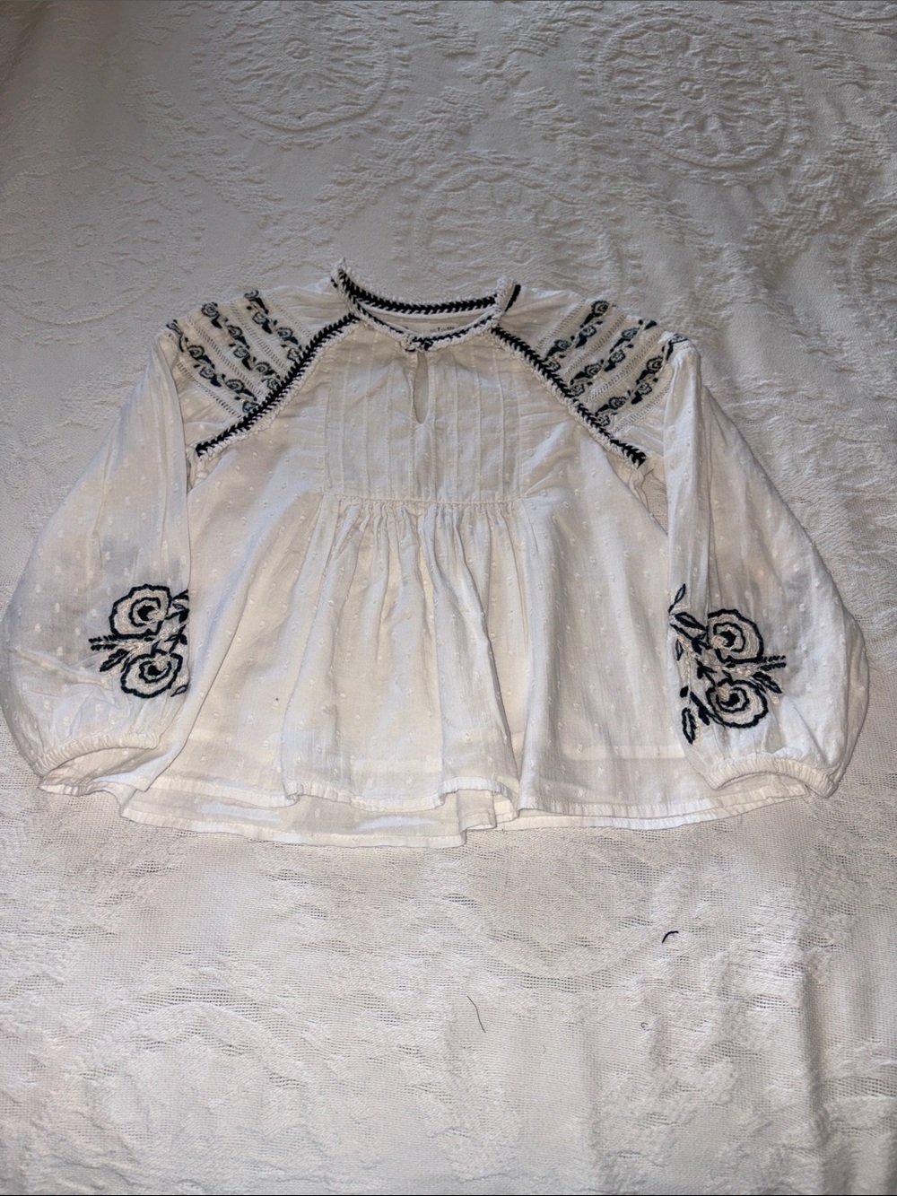 Zara Girls Embroidered White Peasant Blouse with Black Floral Accents EUC 7